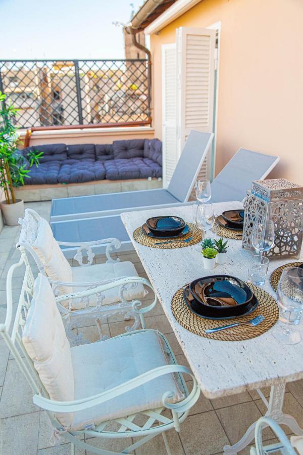 Luxury Top Floor In Trastevere โรม ภายนอก รูปภาพ