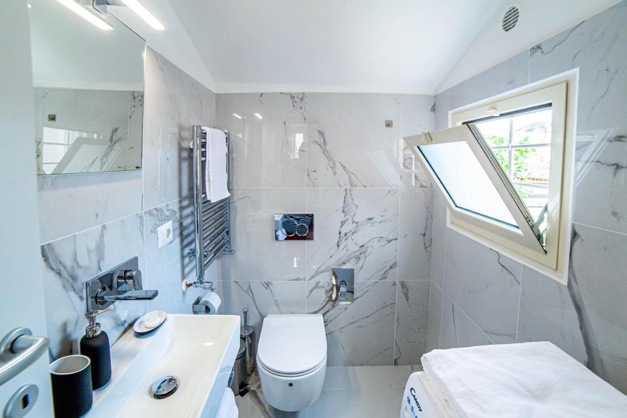 Luxury Top Floor In Trastevere โรม ภายนอก รูปภาพ