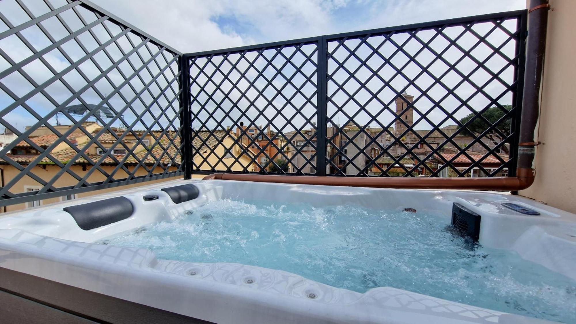 Luxury Top Floor In Trastevere โรม ภายนอก รูปภาพ